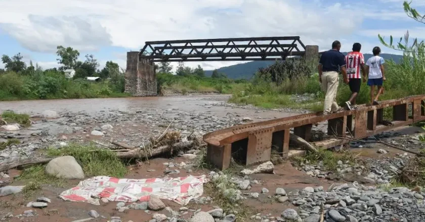 Todo lo que sucedió antes y después de que Kiara Jazmín Caro se ahogara en el río Lules