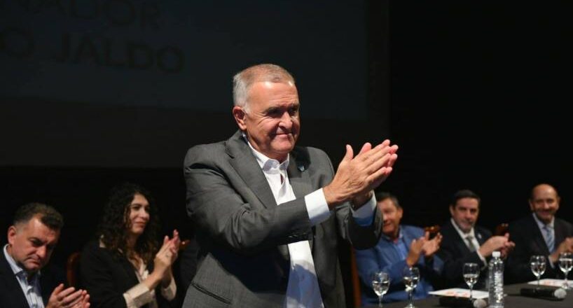 Durante mayo, Jaldo volvió a ser el gobernador con mejor imagen positiva del país