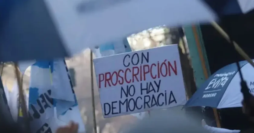 El PJ convoca marcha a Comodoro Py mientras se define la prisión domiciliaria de Cristina Kirchner