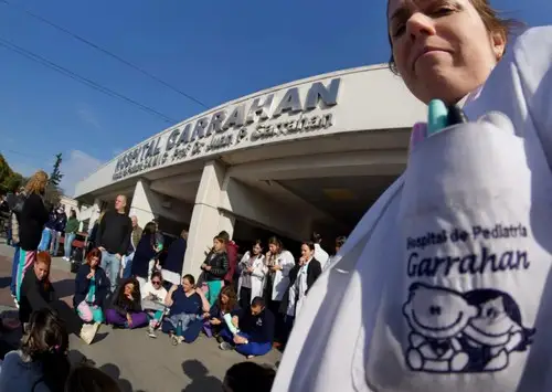 El Garrahan denunció a Julia Mengolini y confirmó la acusación de Adorni: “Se colgaron de la luz”
