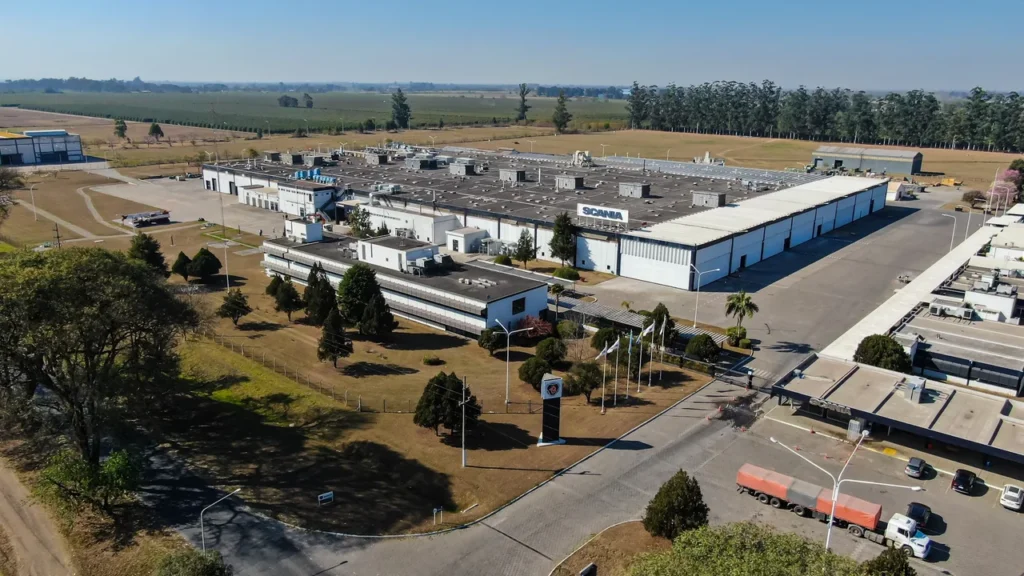 La planta de Scania en Tucumán aplicará suspensiones laborales tras la menor demanda de exportación