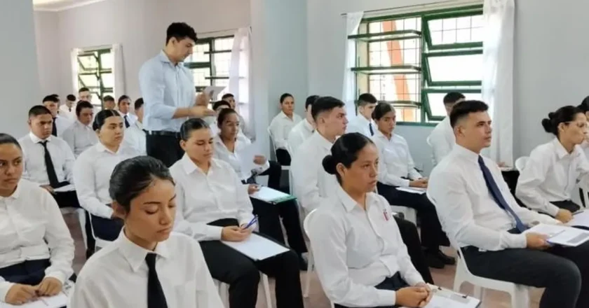 Más de 600 aspirantes rinden el examen para ingresar al IES Penitenciario