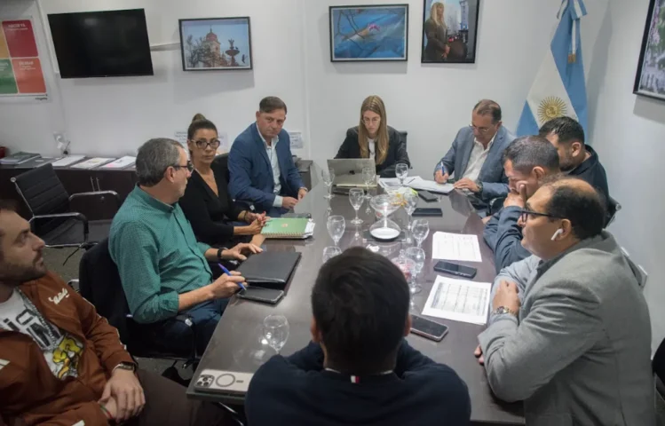 Municipio y empresarios del transporte pasaron a un cuarto intermedio