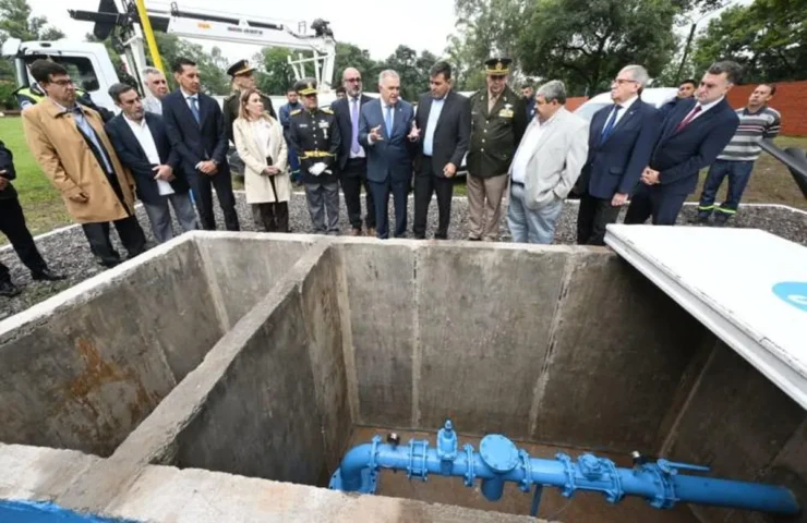 Jaldo inauguró un pozo de agua en el Liceo Militar Gral. Araoz de Lamadrid