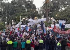 Marcha Federal: la comunidad universitaria se moviliza en Plaza Independencia
