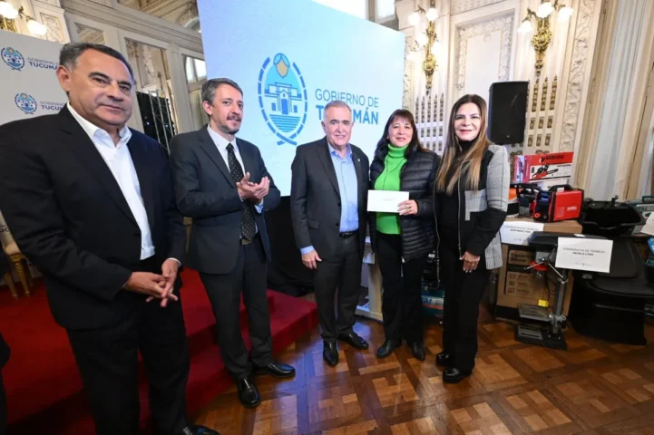 Jaldo entregó equipamiento por más de $168 millones para cooperativas