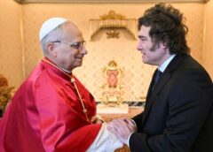 Javier Milei recibe al nuevo embajador del Vaticano y crece la expectativa por la visita de León XIV